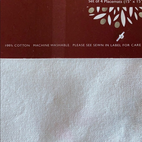 NWT Set of 4 Christmas placemats - Picture 3 of 4